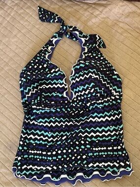 Multicolored ruffled Tankini bathing suit top